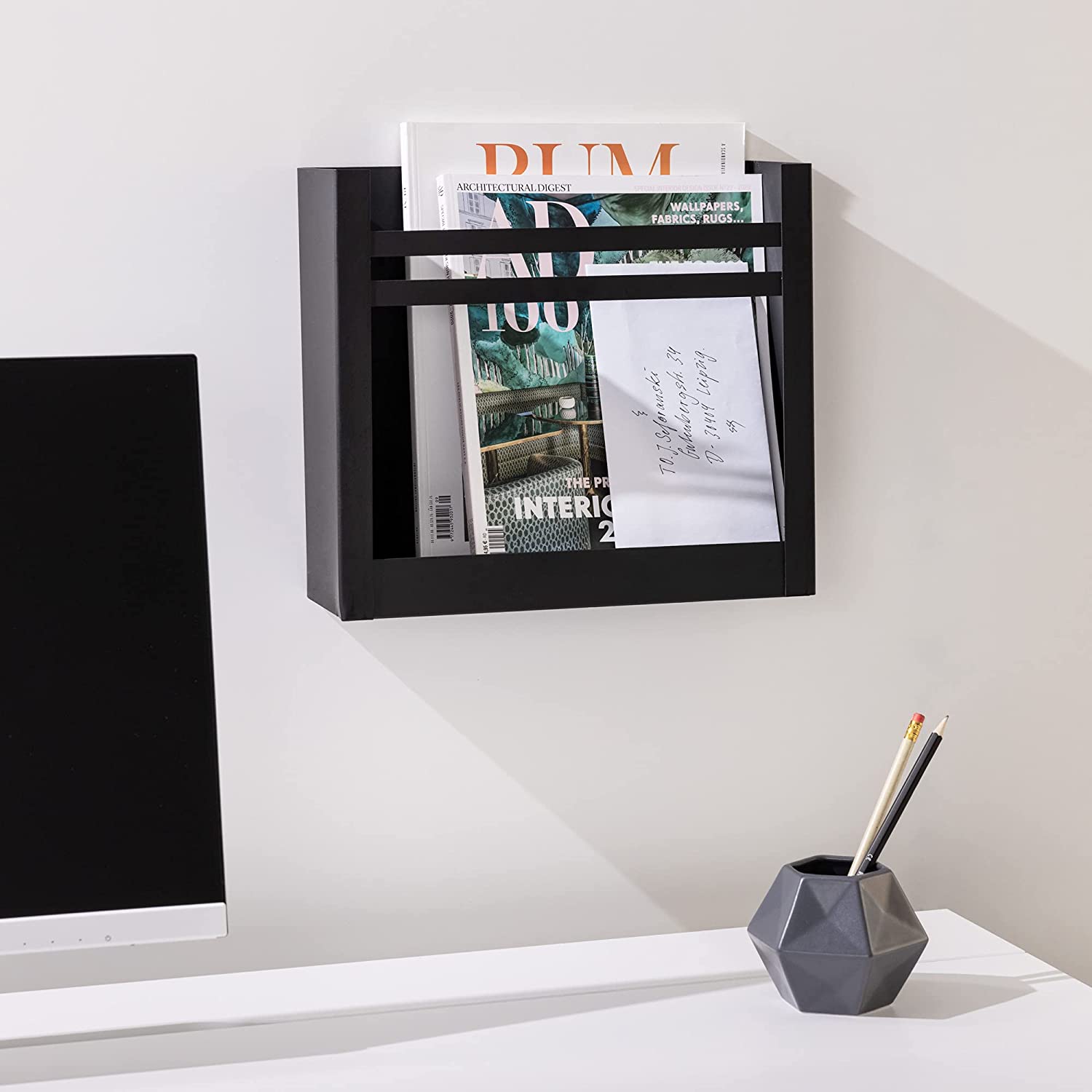 Navaris Σιδερένια Βάση Στήριξης Εφημερίδων και Περιοδικών για Τοίχο - 30 x 27 x 11 cm - Black - 53720.1.01