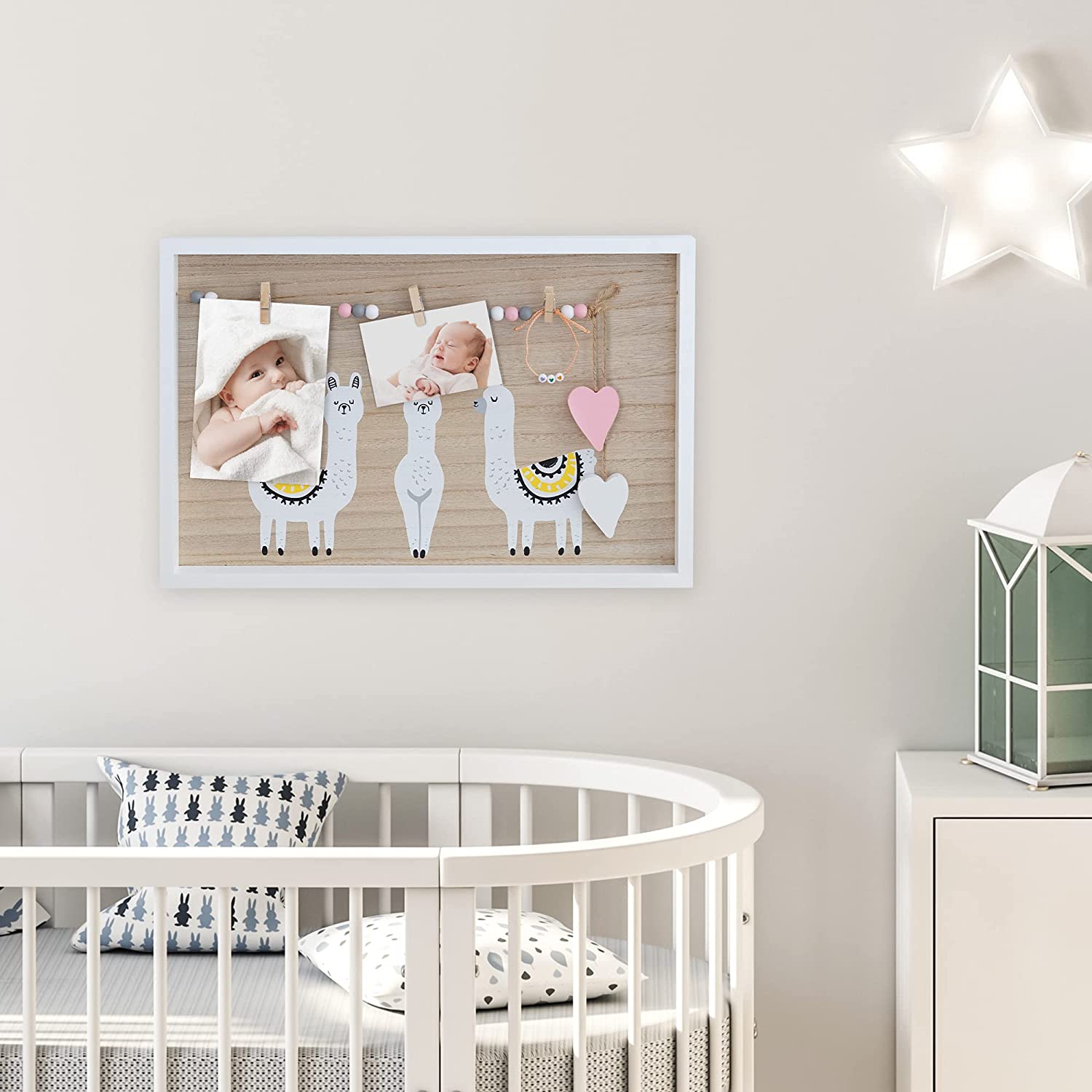 Navaris Ξύλινο Κάδρο Φωτογραφιών με 3 Μανταλάκια - Design Alpaca - 43 x 28 cm - 54193.01