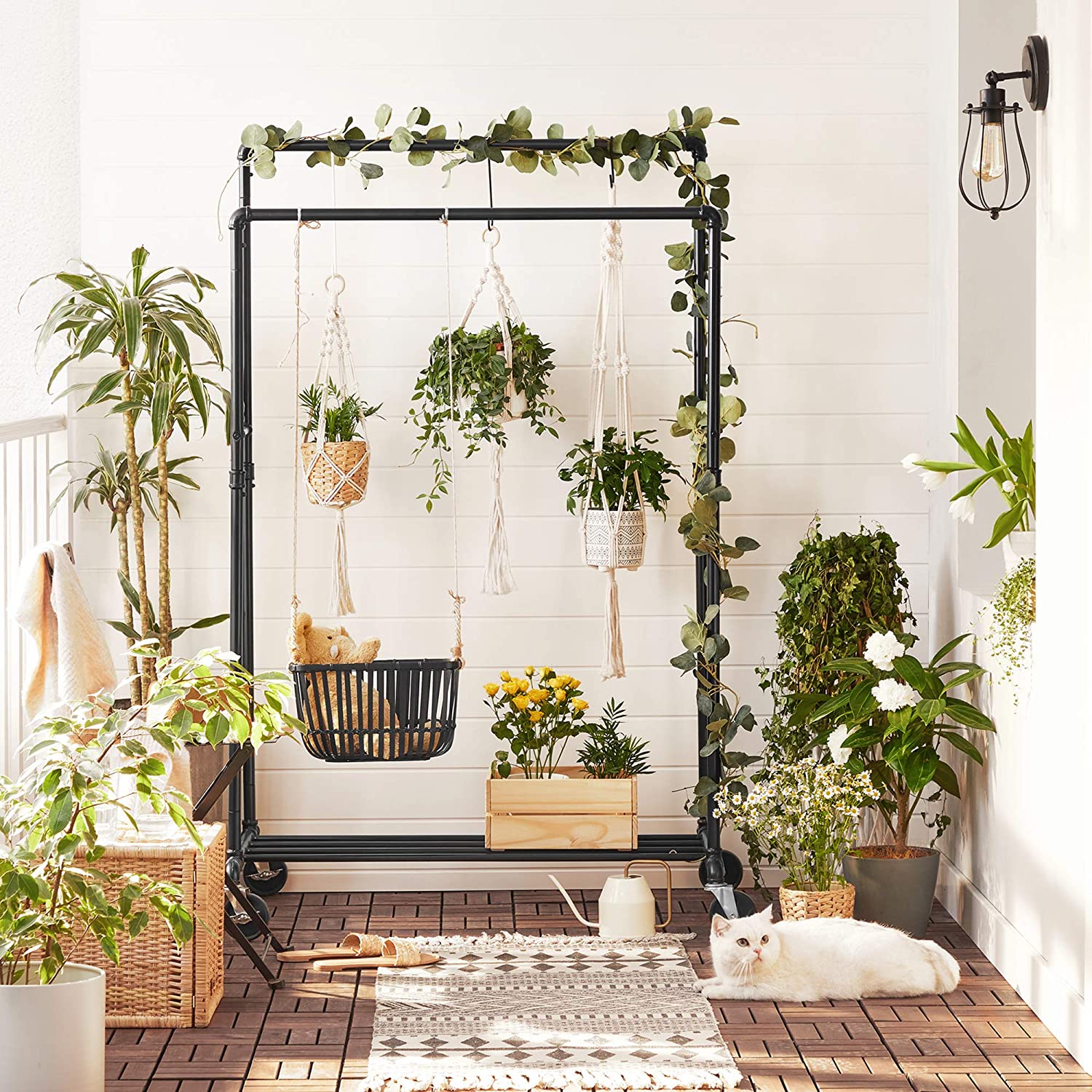 Songmics Τροχήλατη Μεταλλική Κρεμάστρα - Ράγα Ρούχων με Ράφι - Black - HSR60B