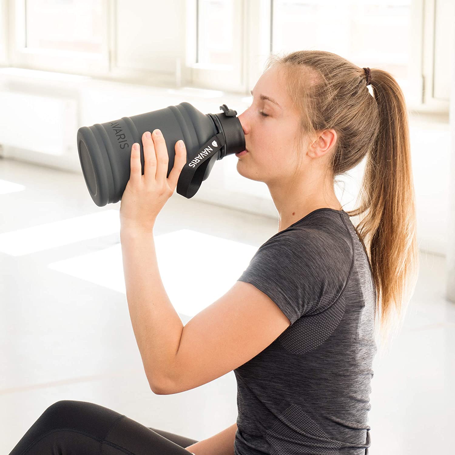 Navaris Μπουκάλι Νερού από Ανοξείδωτο Ατσάλι - BPA Free - 2.2 L - Anthrazit - 51084.73