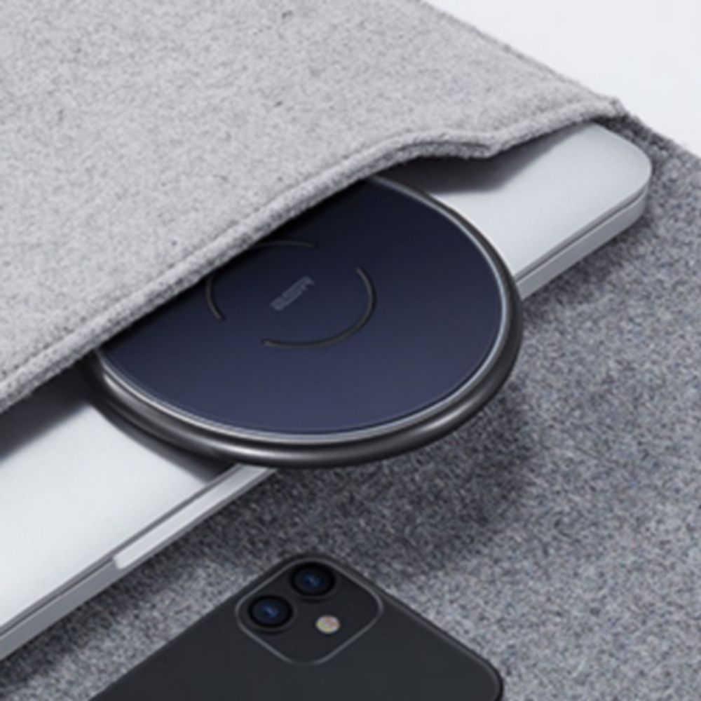 ESR HaloLock Ασύρματος Φορτιστής MagSafe με Καλώδιο Type - C - Midnight Blue