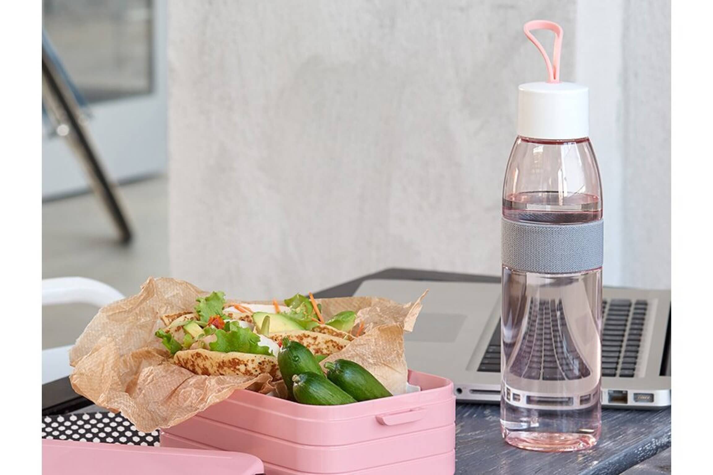 Mepal Water Bottle Ellipse - Πλαστικό Μπουκάλι Νερού - BPA Free - 700ml - Nordic Pink