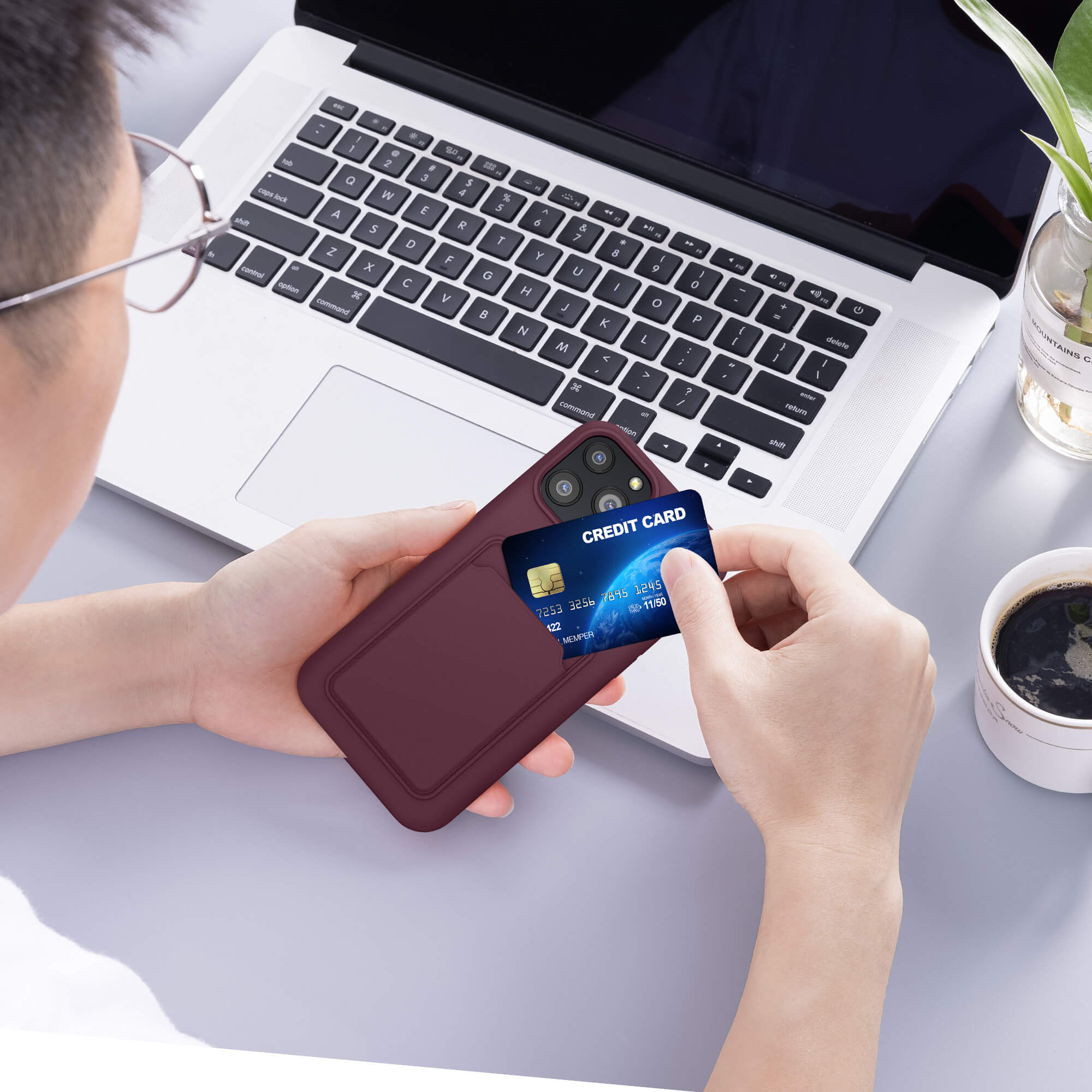 KW iPhone 13 Pro Max Θήκη Σιλικόνης TPU - Tawny Red - 55982.190