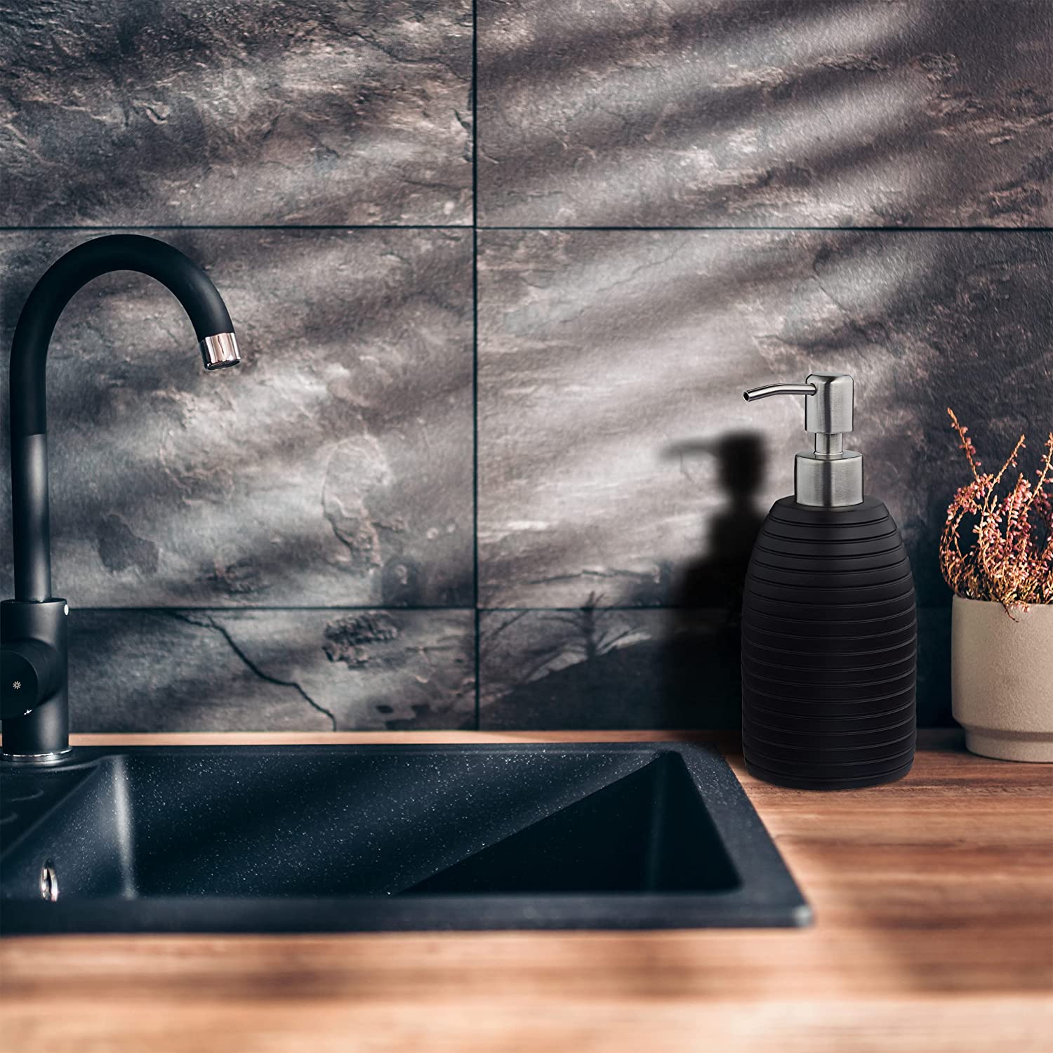 Relaxdays Σαπουνοθήκη Dispenser από Πολυρεσίνη - Black - 4052025908812