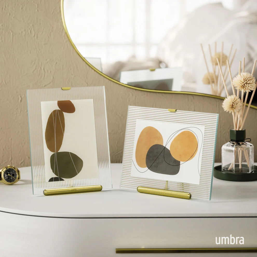 Umbra Flute Κορνίζα για Φωτογραφίες - 20 x 25 cm - Brass