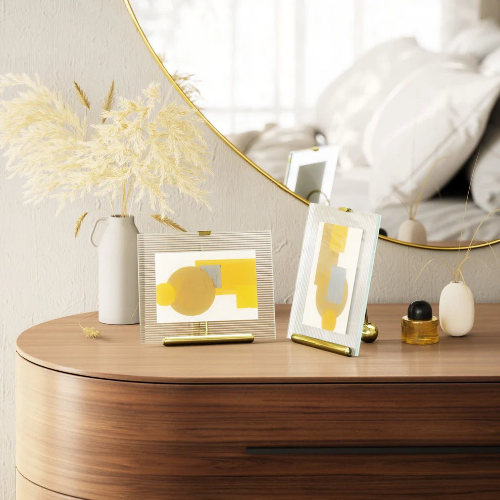 Umbra Flute Κορνίζα για Φωτογραφίες - 20 x 25 cm - Brass