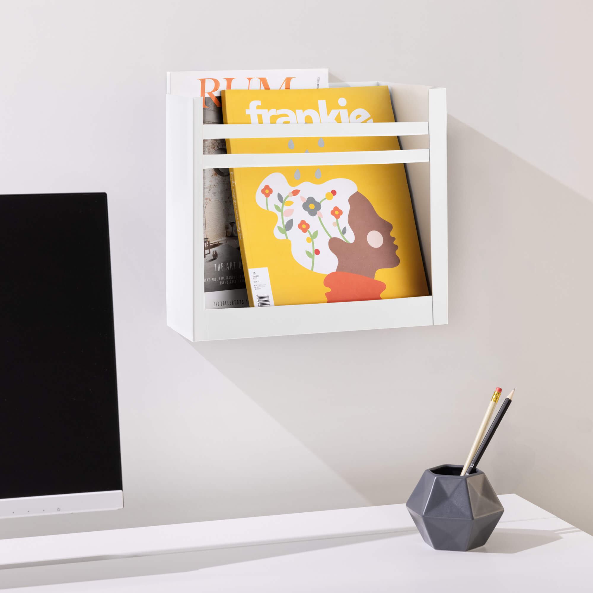 Navaris Σιδερένια Βάση Στήριξης Εφημερίδων και Περιοδικών για Τοίχο - 30 x 27 x 11 cm - White - 53720.1.02