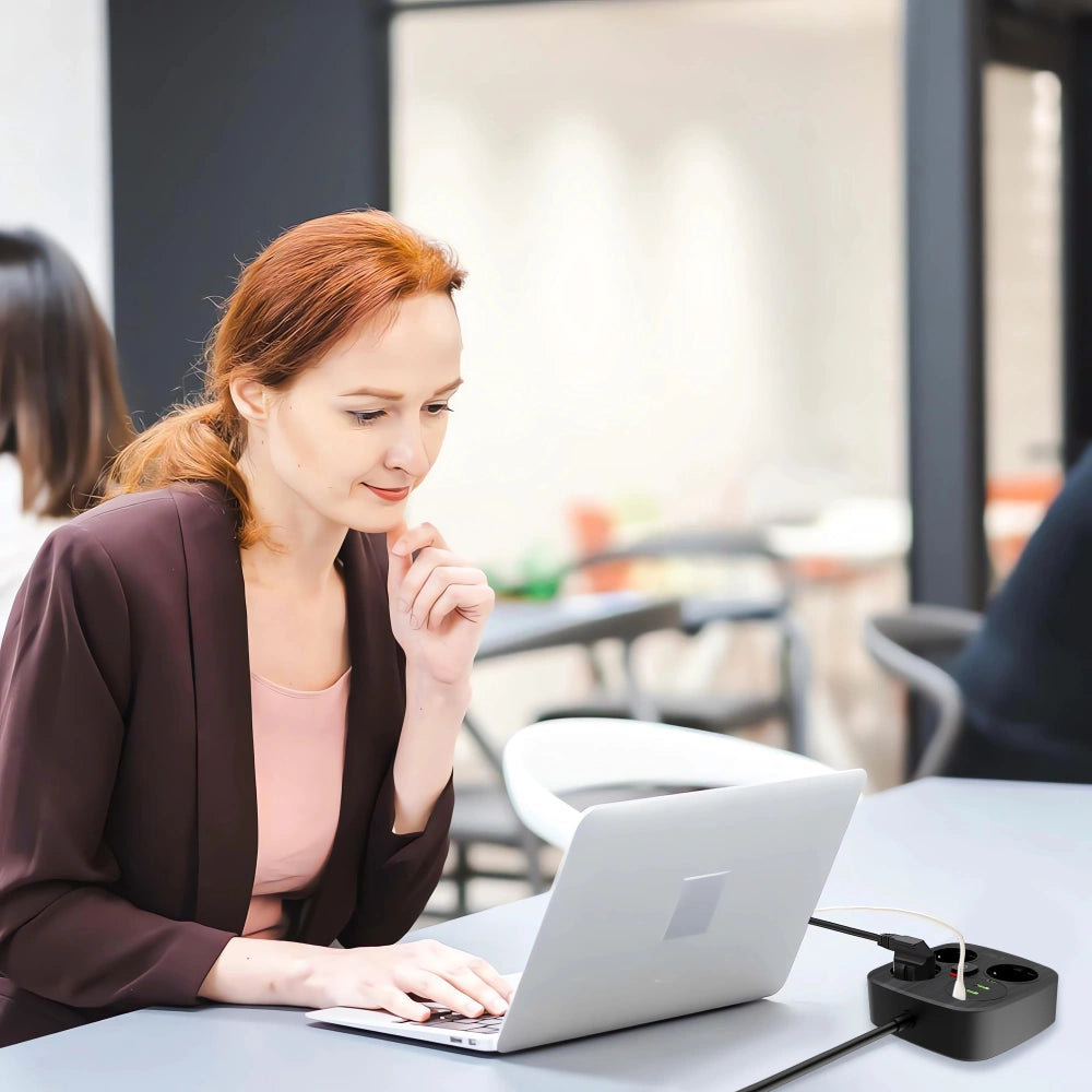 Tech-Protect PCS3X4 Πολύπριζο με 3 Πρίζες, 2 Θύρες USB και 2 Θύρες Type-C - Black