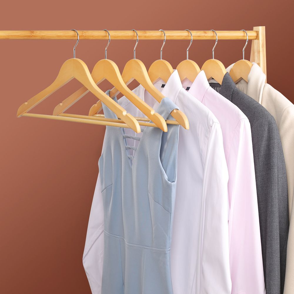 Songmics Σετ με 50 Ξύλινες Κρεμάστρες Ρούχων - Natural - CRW001-50