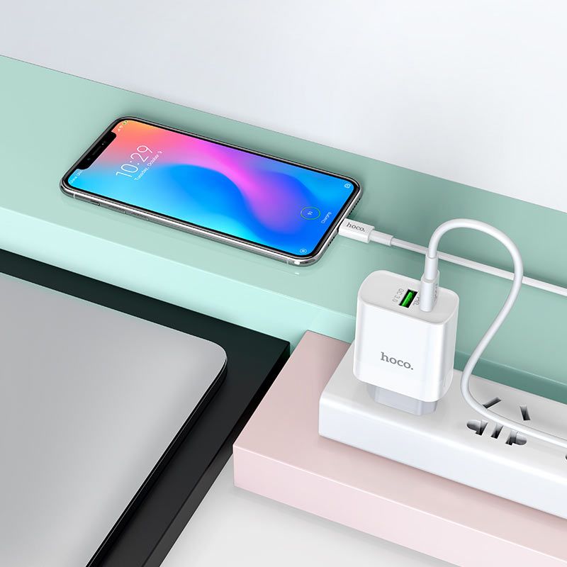 Hoco C80A QC 3.0 PD 20W Οικιακός Φορτιστής Γρήγορης Φόρτισης USB και Type - C με Καλώδιο Type - C to Type - C - White