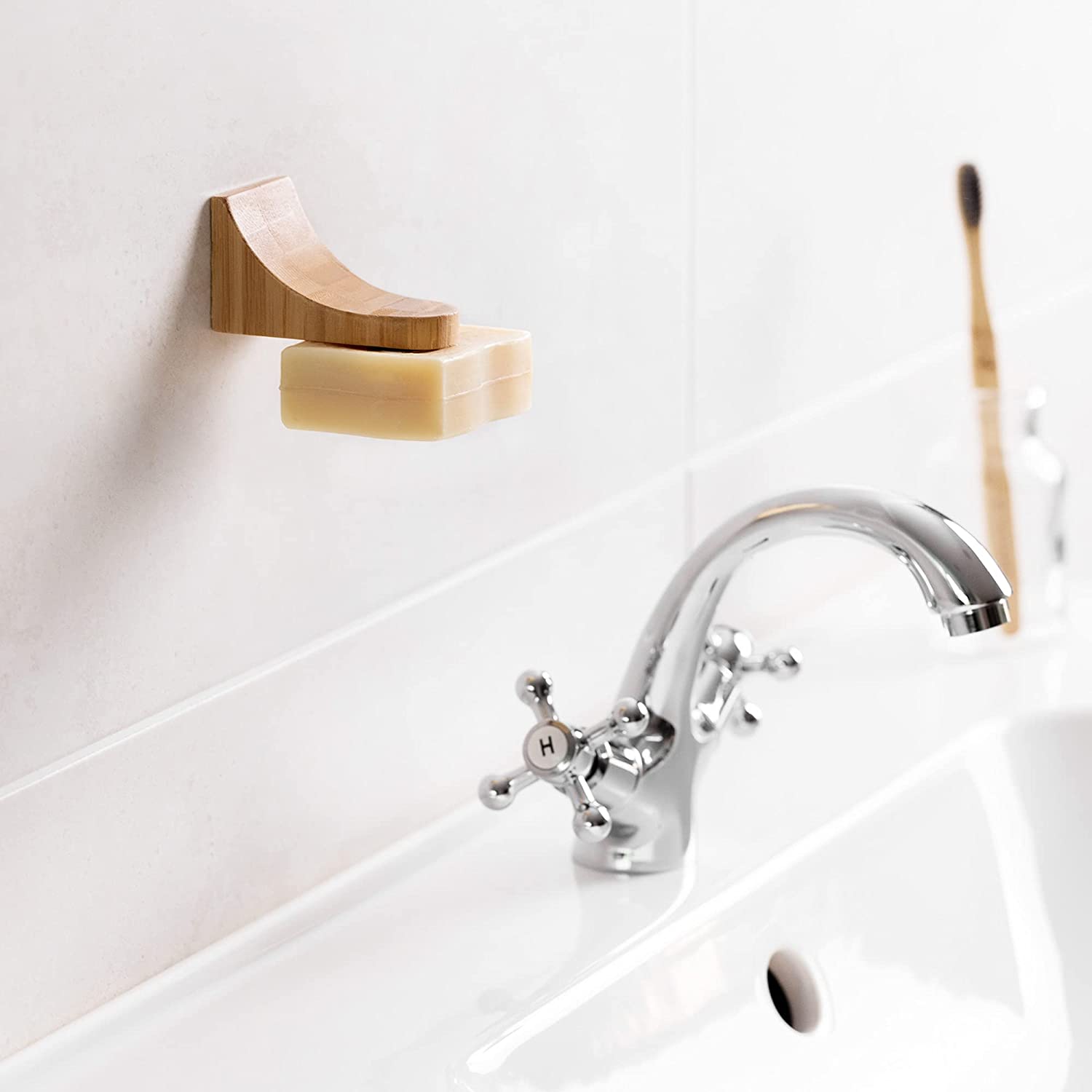 Navaris Σετ με 2 Μαγνητικές Βάσεις Τοίχου για Σαπούνι - Bamboo - 52625.05