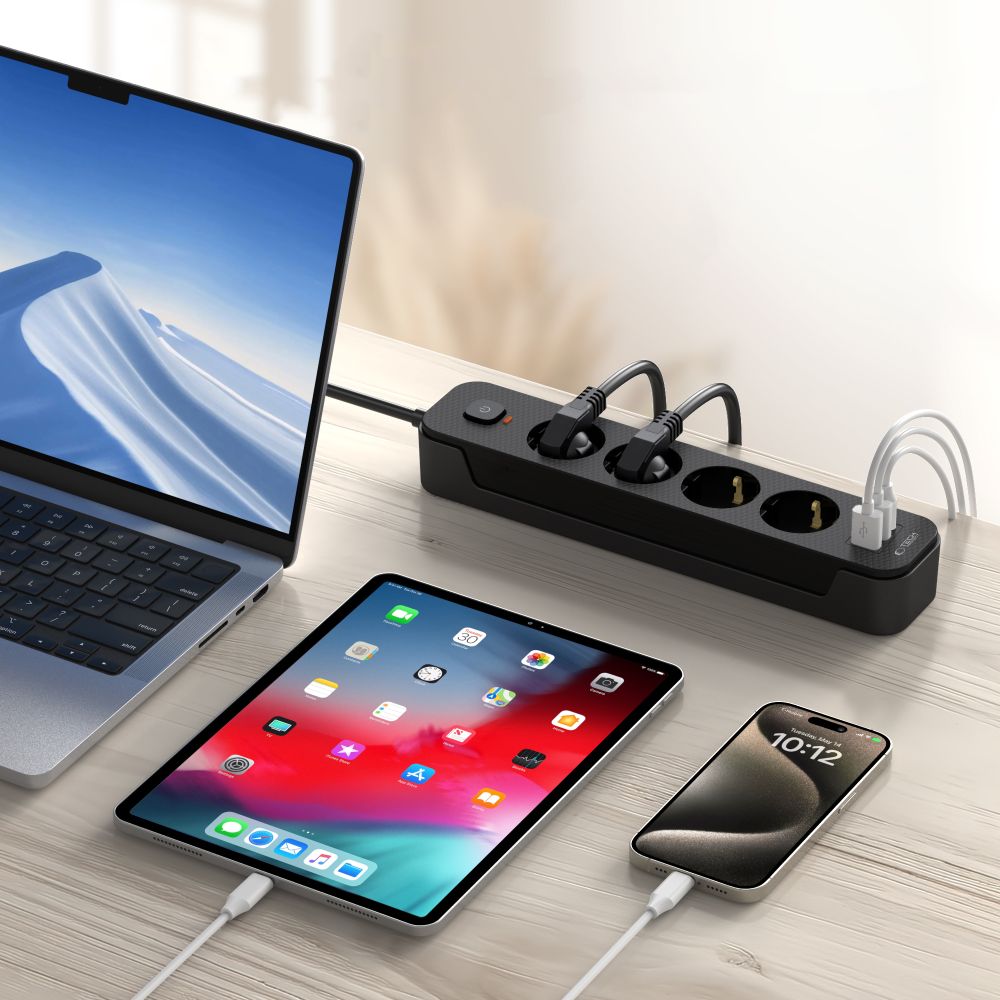 Tech - Protect PCL4X3 Πολύπριζο με 4 Πρίζες, 2 Θύρες USB και 1 Θύρα Type - C - Black