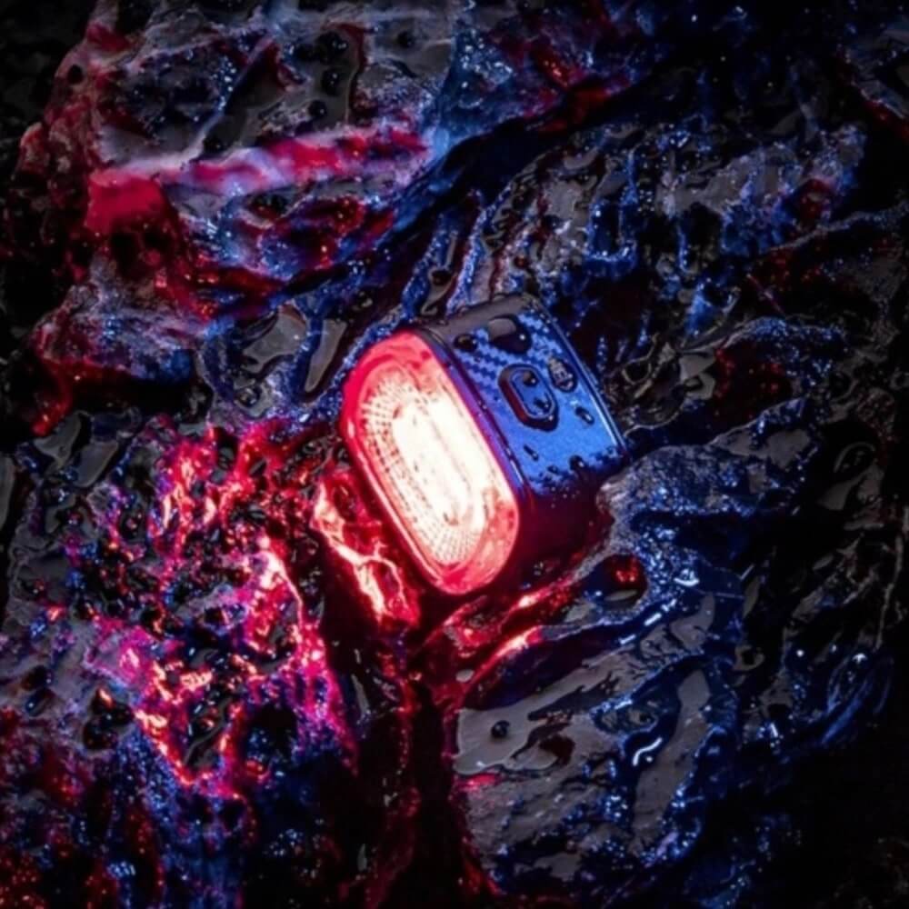 RockBros Q2S Επαναφορτιζόμενο Πίσω Κόκκινο Φως Ποδηλάτου LED με Αισθητήρα Φρένων - Black