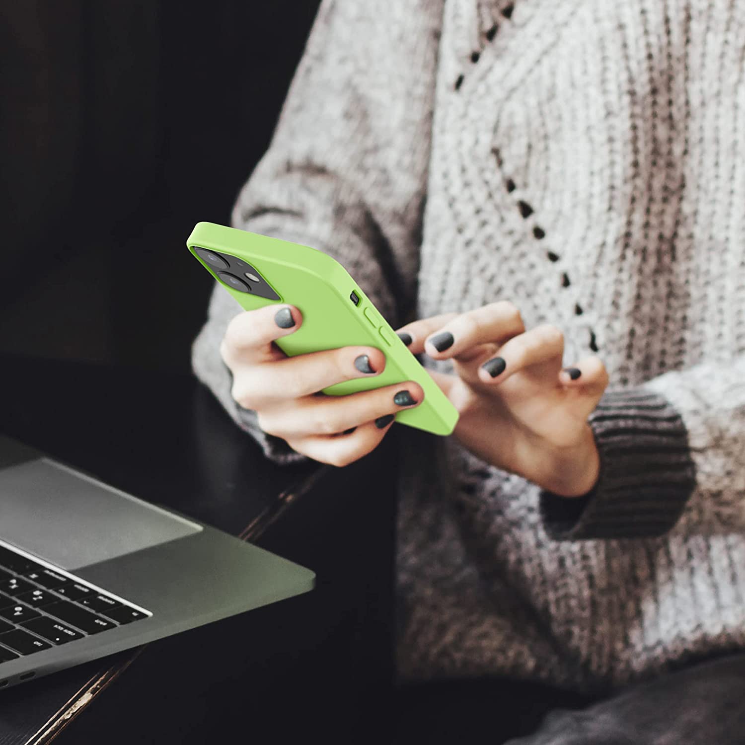 KW iPhone 12 / iPhone 12 Pro Θήκη Σιλικόνης Rubber TPU - Tomatillo - 52641.214