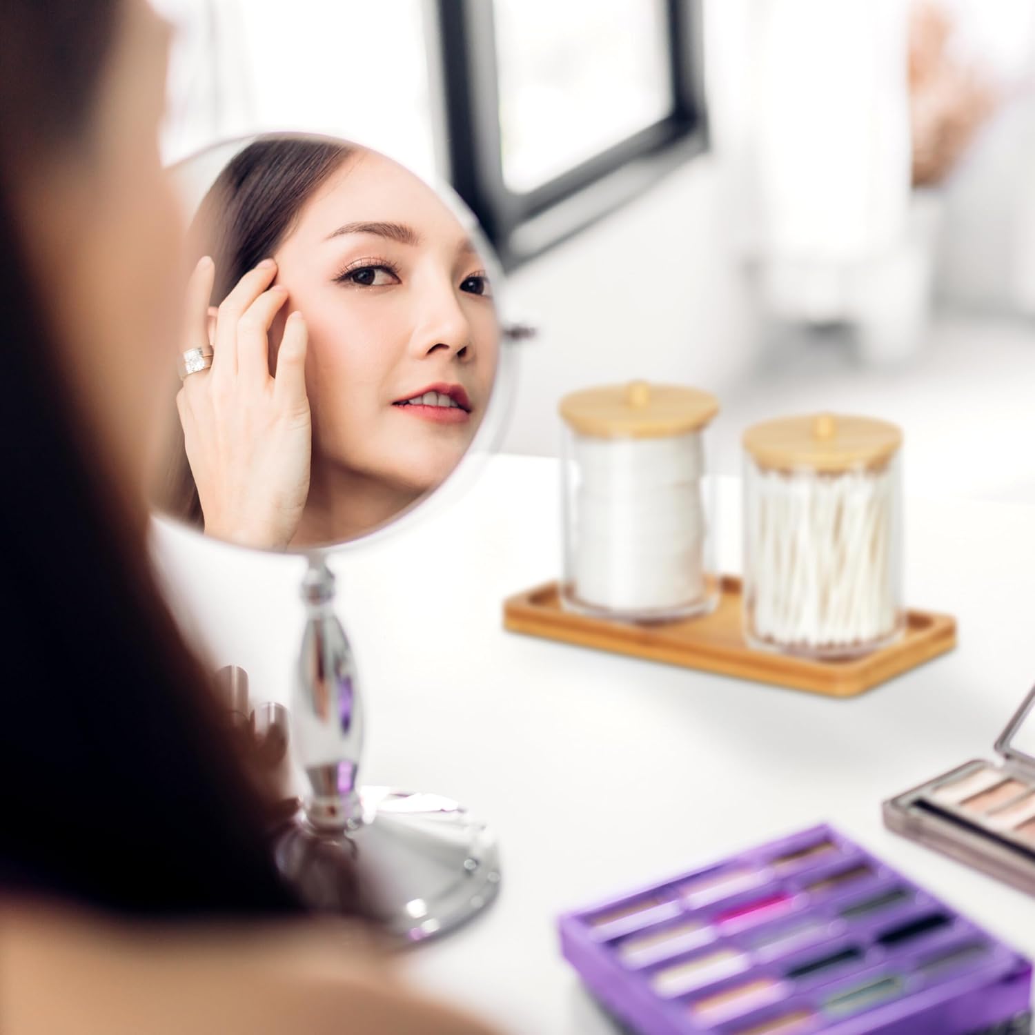 Relaxdays Σετ με 2 Πλαστικά Δοχεία Αποθήκευσης για το Μπάνιο με Δίσκο και Καπάκια από Μπαμπού - Διάφανα / Light Brown - 4052025479138