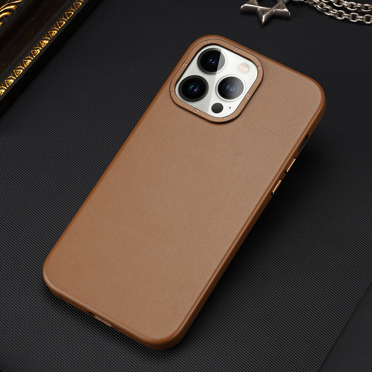 Dux Ducis iPhone 14 Pro Grit Leather Case Θήκη με Επένδυση Συνθετικού Δέρματος και MagSafe - Brown