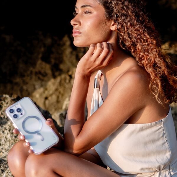 Uniq iPhone 16 - Coehl Savon - Σκληρή Θήκη με Πλαίσιο Σιλικόνης και MagSafe - Bubble Prism