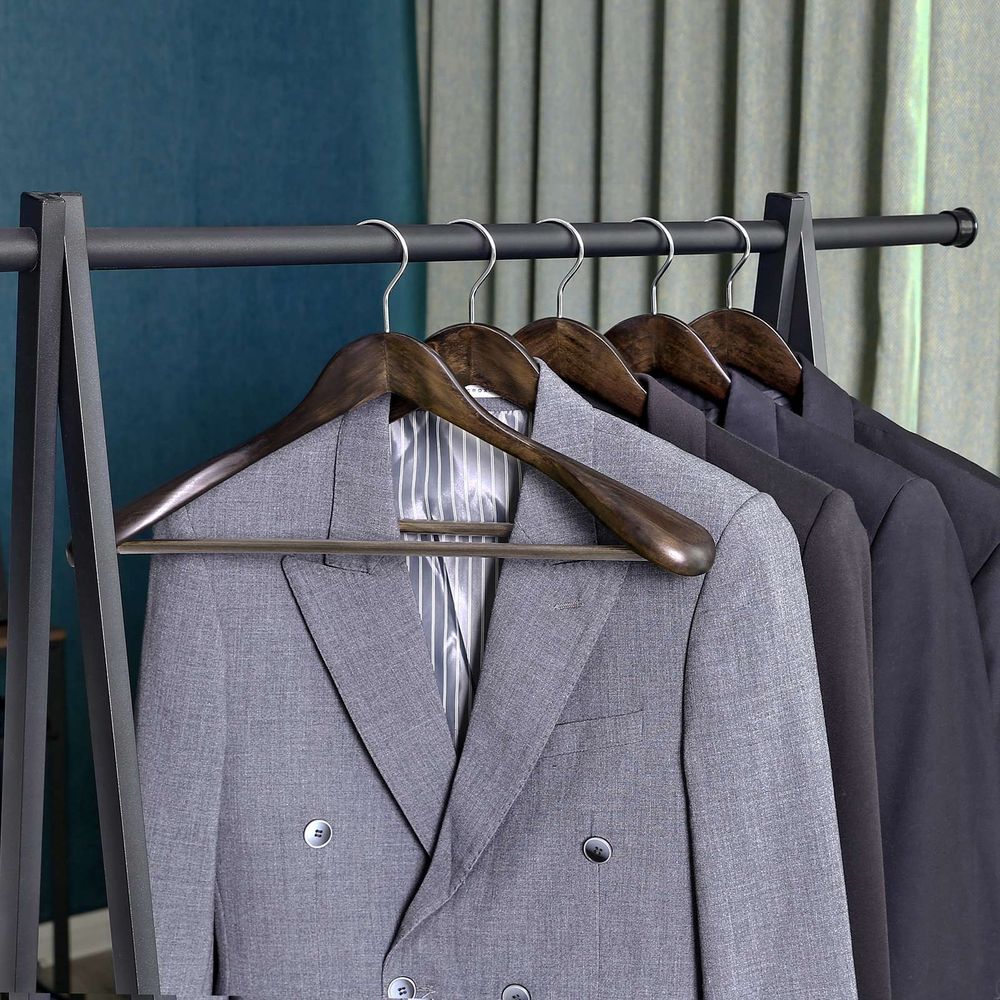 Songmics Σετ με 6 Ξύλινες Κρεμάστρες Ρούχων - Dark Walnut - CRSH06V