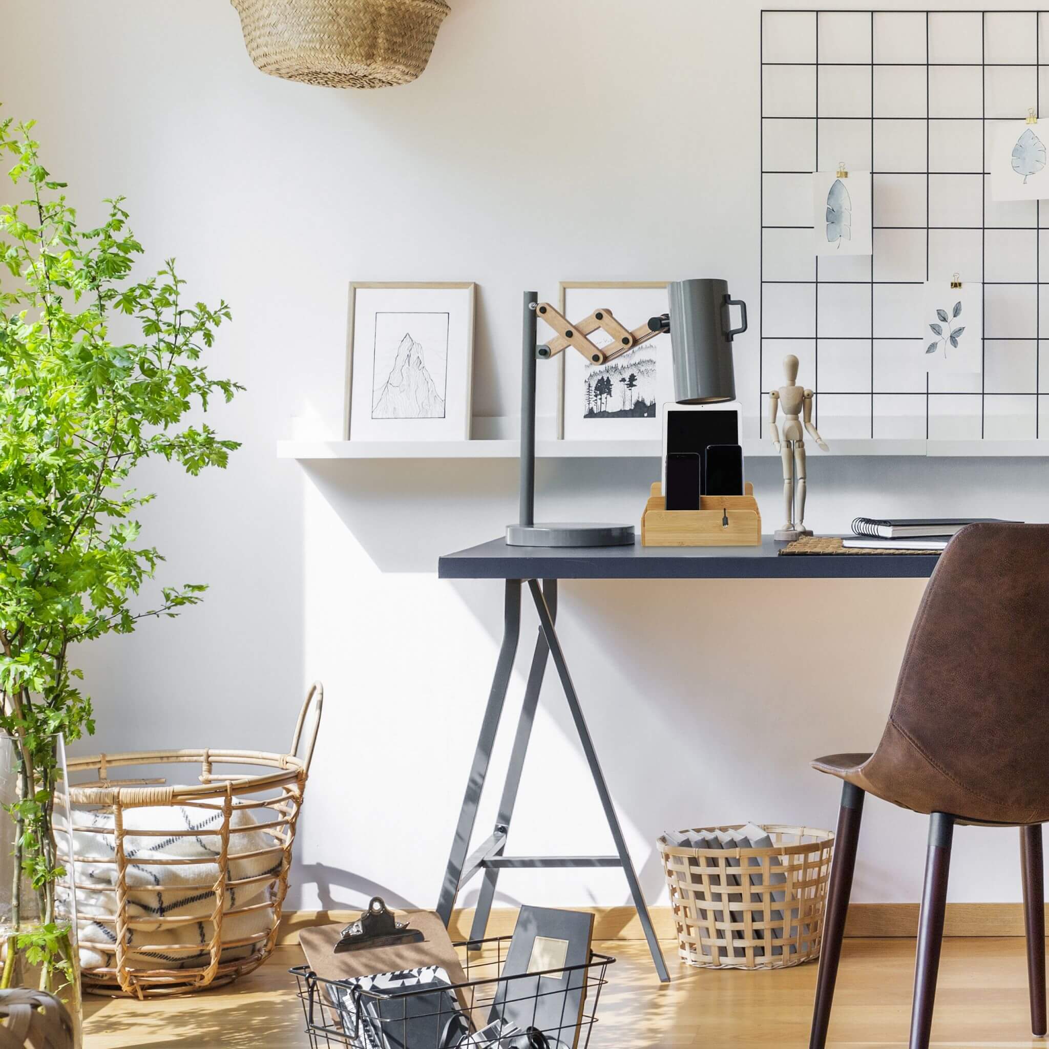 Relaxdays Σταθμός Οργάνωσης και Φόρτισης για Tablet και Smartphone από Μπαμπού - Natural - 4052025308322