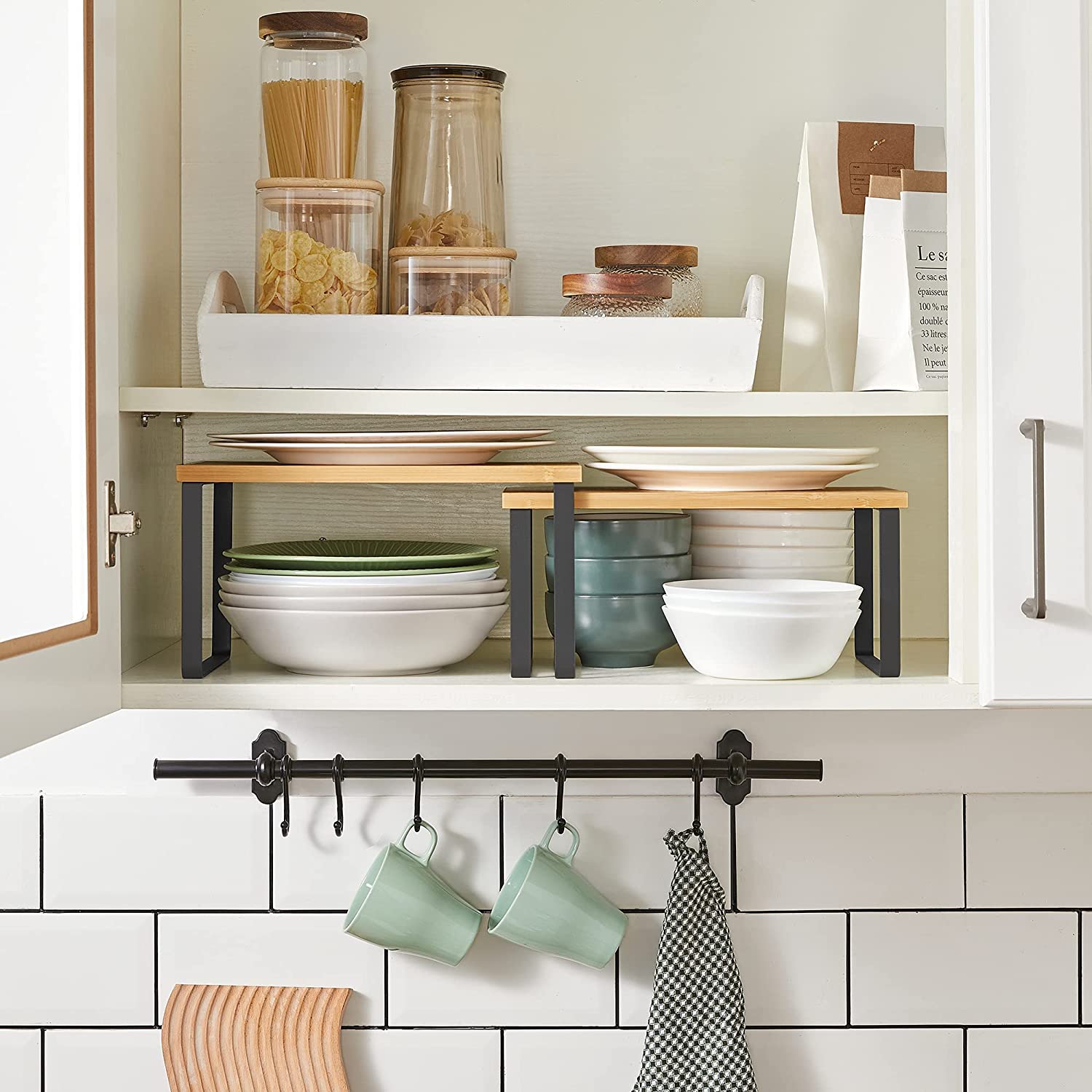 Songmics Σετ με 2 Ξύλινα Ράφια για τον Πάγκο - Black / Natural - KCS02NB