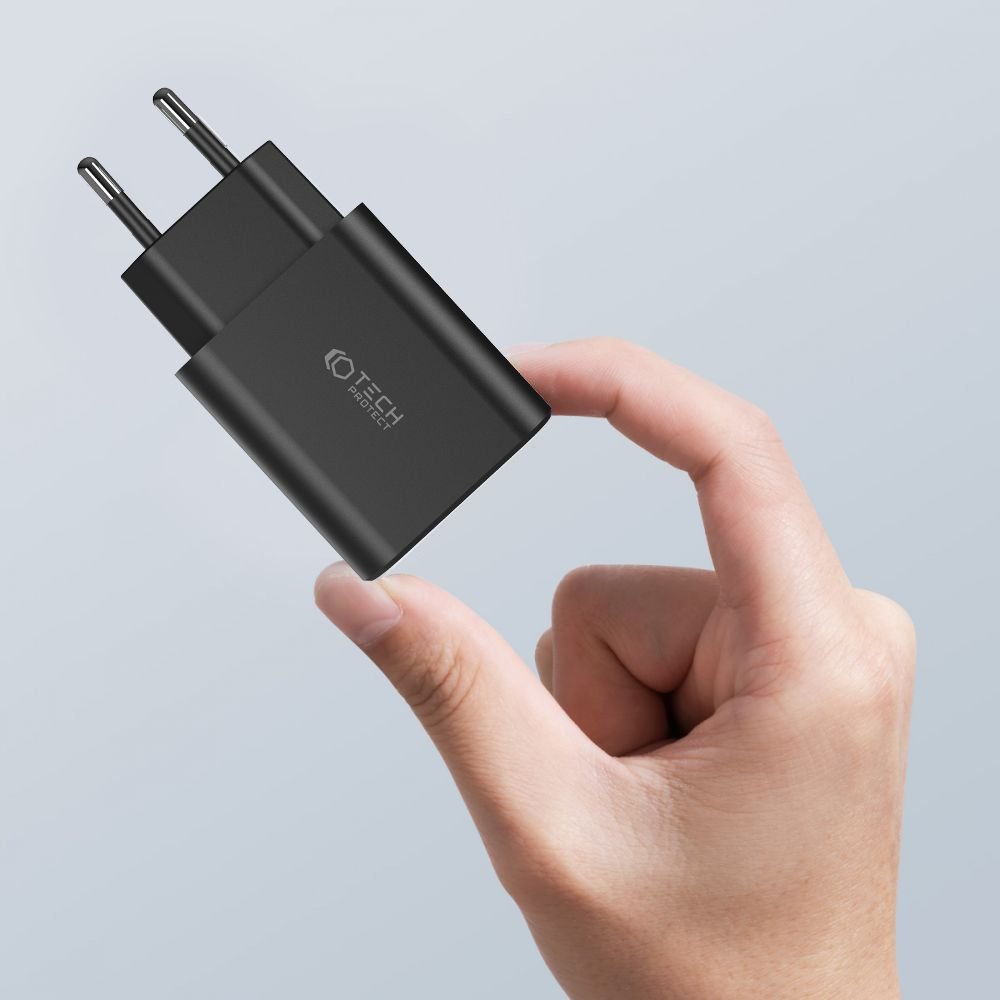 Tech - Protect C30W QC3.0 Οικιακός Φορτιστής Γρήγορης Φόρτισης με 2 Θύρες Type C και 1 Θύρα USB - Black