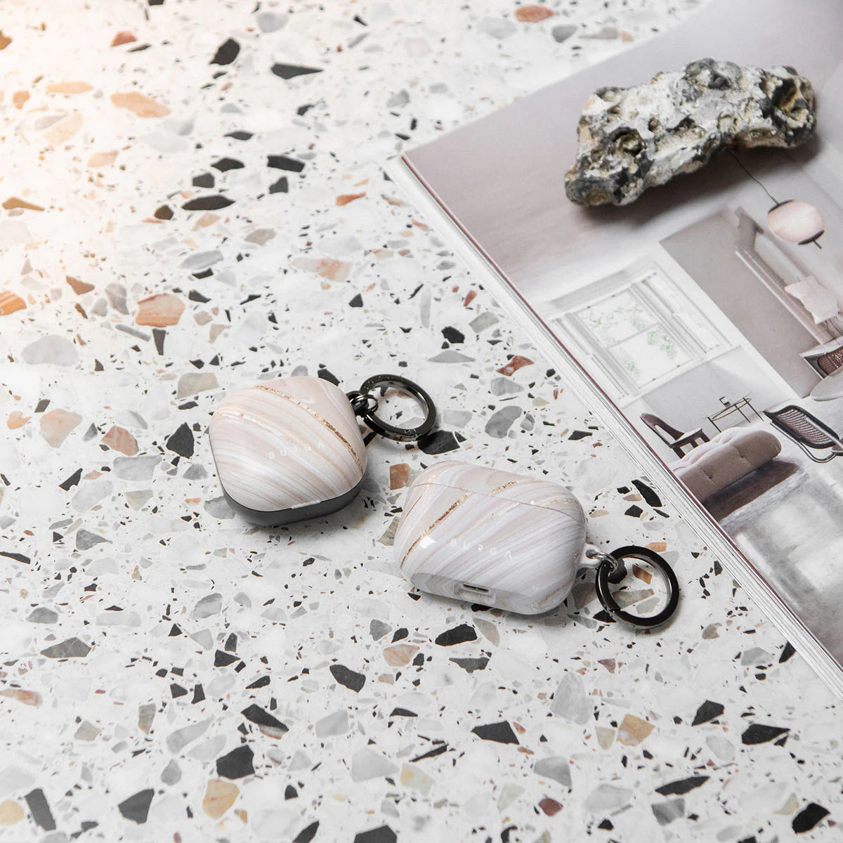 Burga AirPods Pro 2 Σκληρή Θήκη - Full Glam