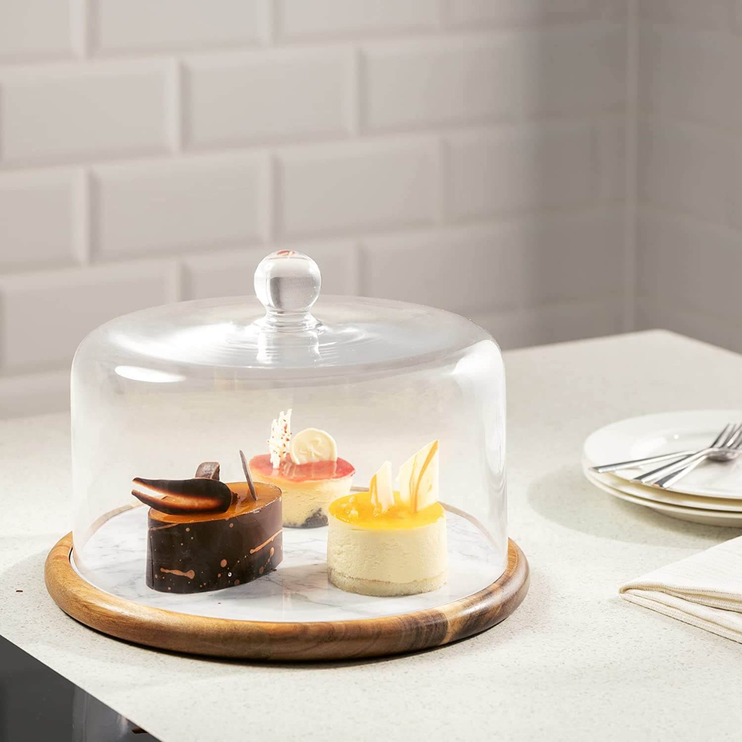 Navaris Τουρτιέρα με Βάση από Μάρμαρο και Ξύλο Ακακίας και Γυάλινο Καπάκι - Natural / ‎White / Διάφανο - 59143.01