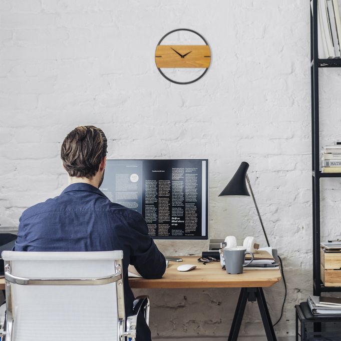 Relaxdays Ρολόι Τοίχου με Όψη Ξύλου - Brown / Black - 4052025342814