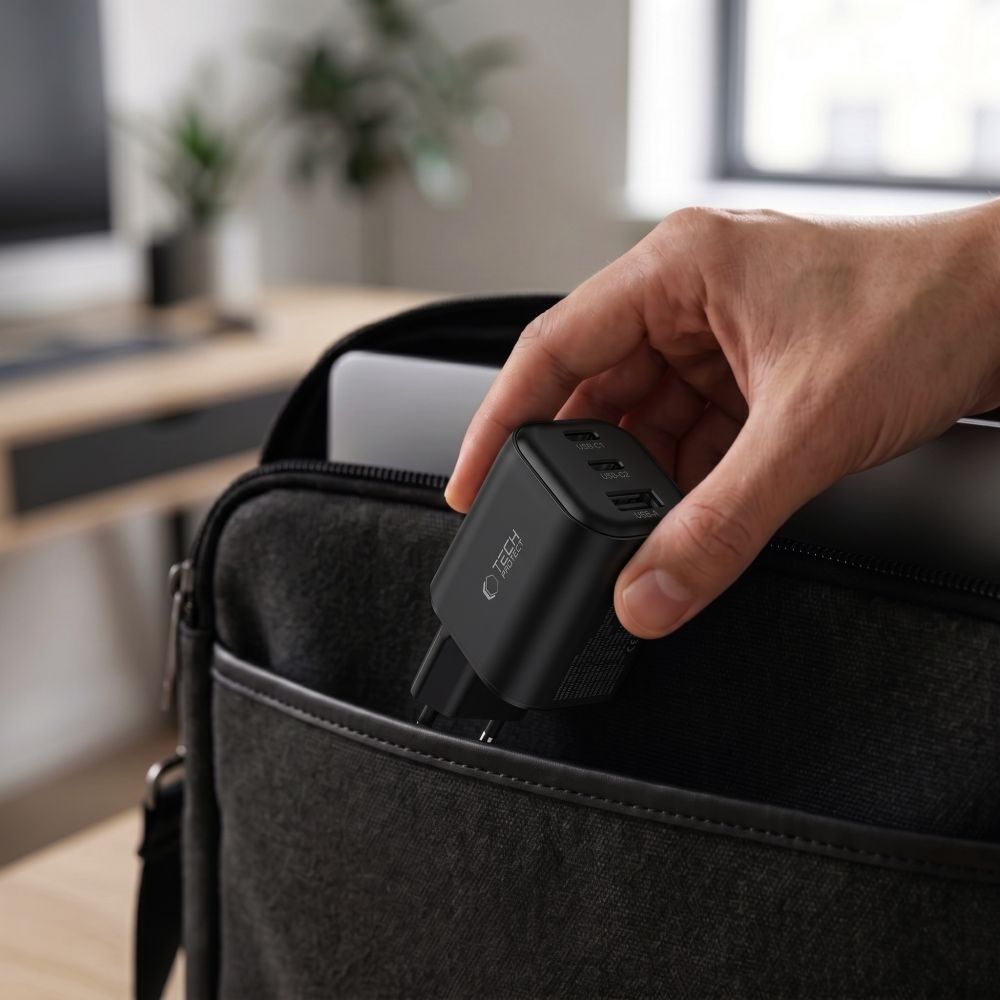 Tech-Protect Οικιακός Φορτιστής PD 3.2 με 1 Θύρα USB και 2 Θύρες Type-C 100W / QC3.0 - NCA100W-GaN - Black