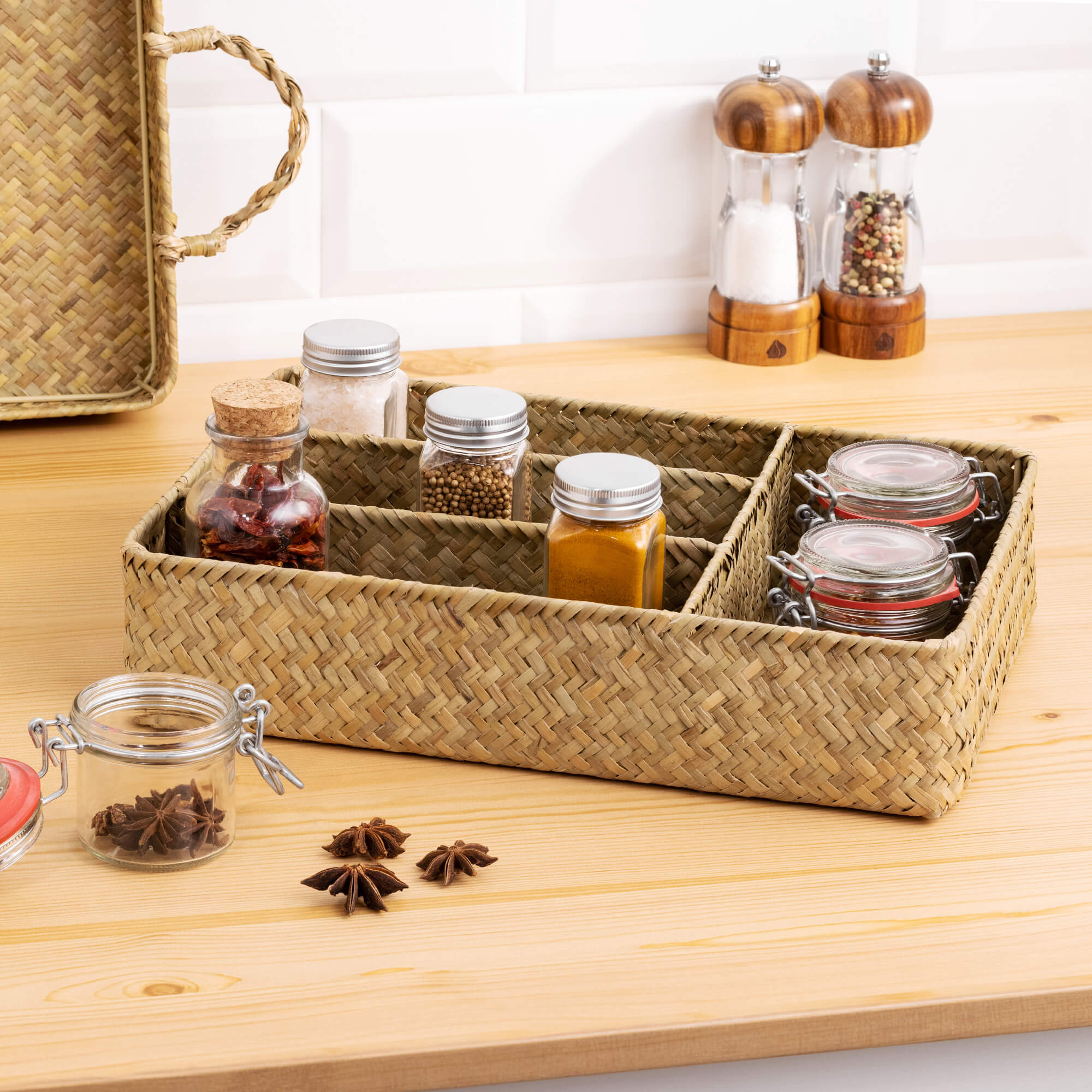 Navaris Σετ με 1 Καλάθι Αποθήκευσης και 1 Δίσκο Σερβιρίσματος από Φύκια - Light Brown - 54488.01