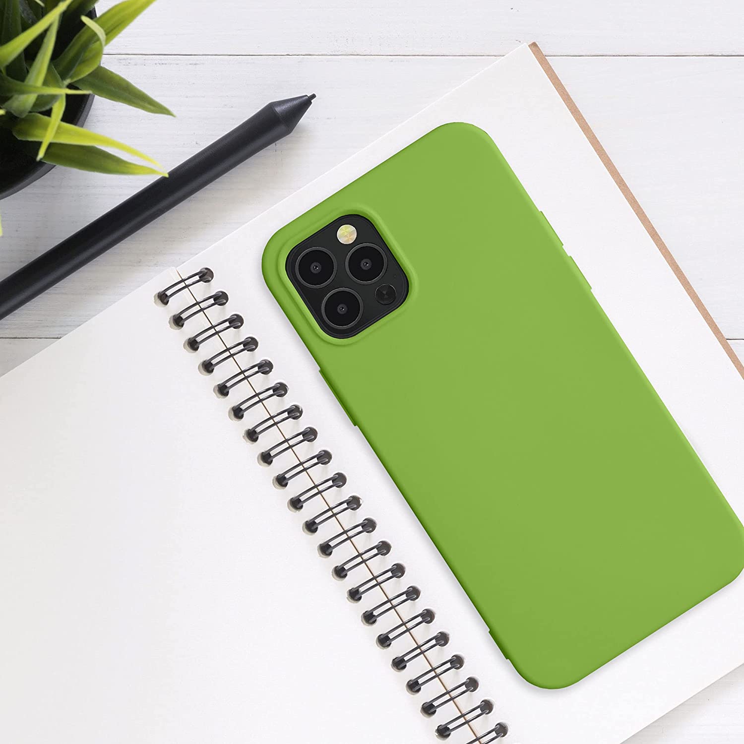 KW iPhone 12 / iPhone 12 Pro Θήκη Σιλικόνης Rubberized TPU - Green Pepper - 53844.220