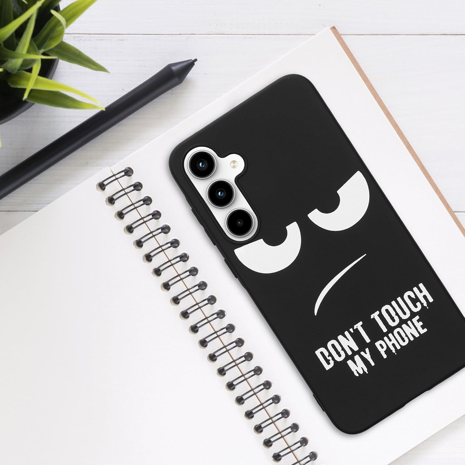 KW Samsung Galaxy A35 5G Λεπτή Θήκη Σιλικόνης TPU - Design Don't Touch My Phone - Black / White