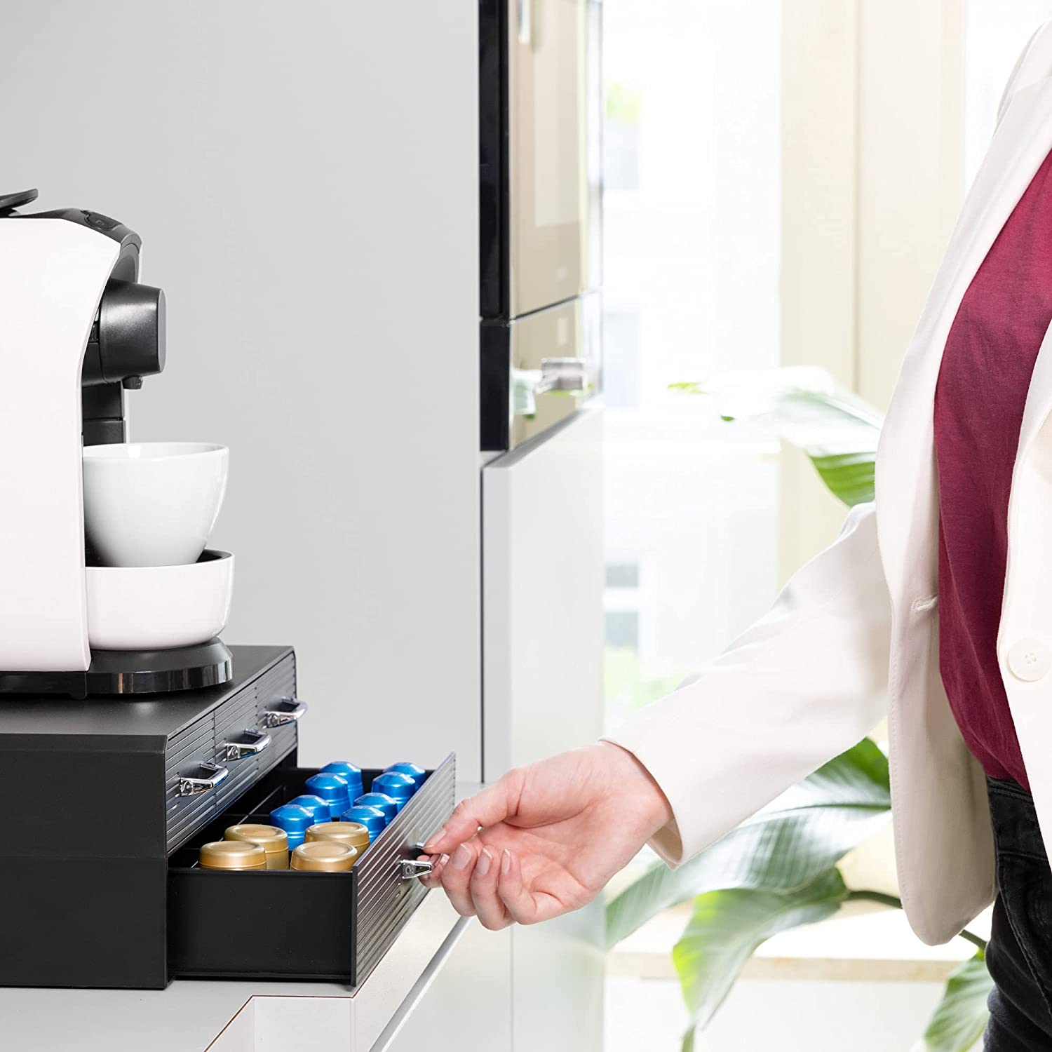 Navaris Capsule Holder - Κουτί Αποθήκευσης με 4 Συρτάρια για Κάψουλες Nespresso / Βάση για Καφετιέρα - Black - 54092.01