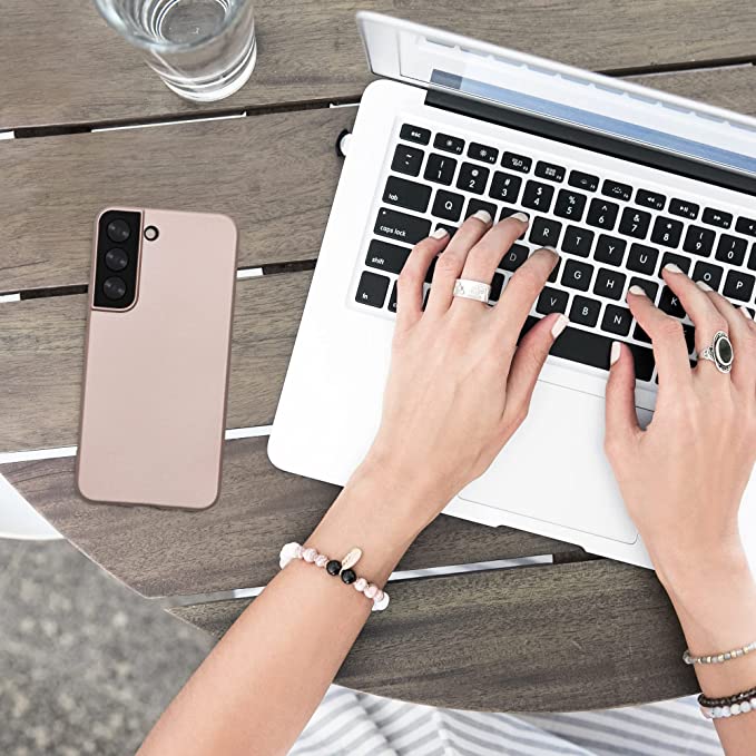 KW Samsung Galaxy S22 Θήκη Σιλικόνης - Metallic Gold - 56757.66