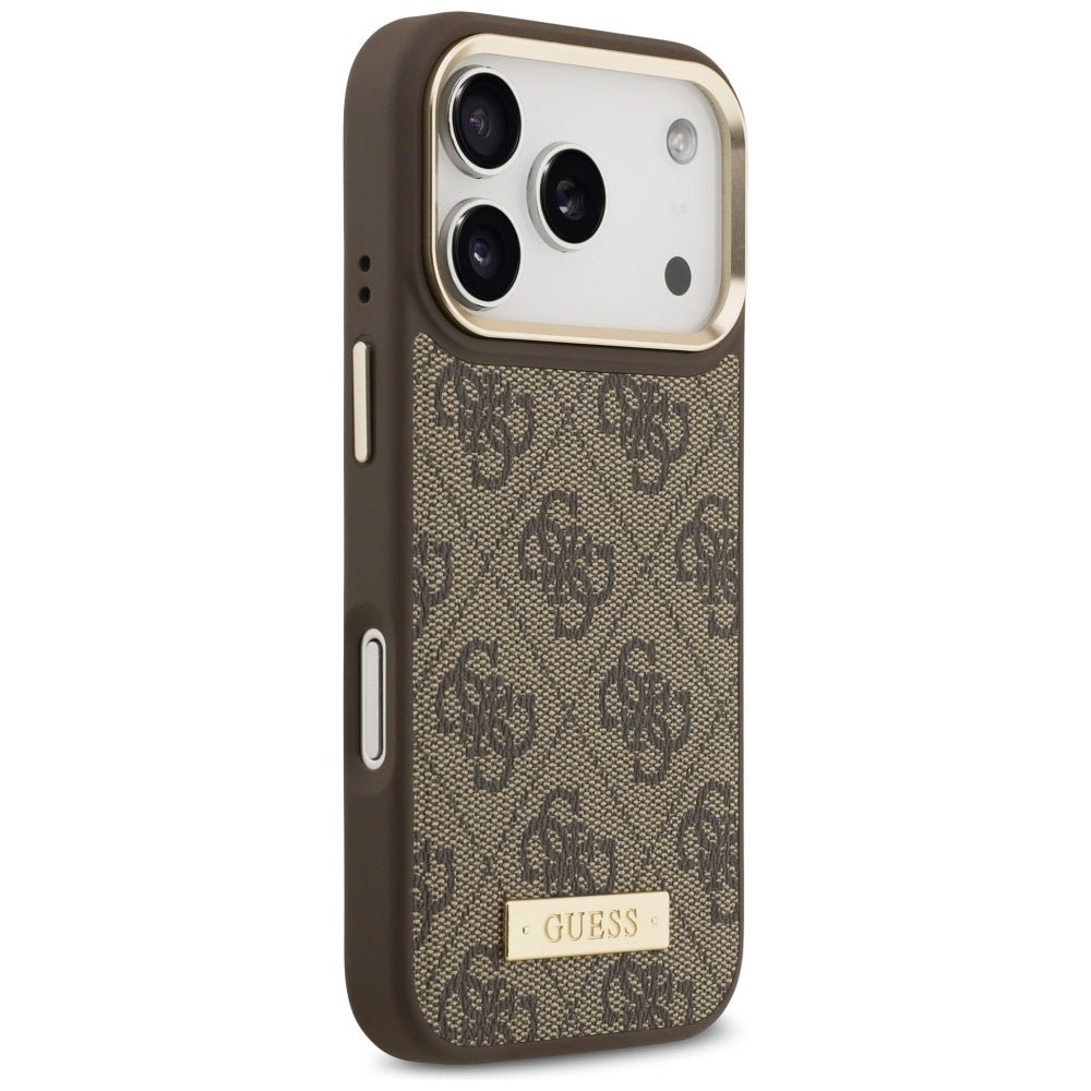 Guess iPhone 17 Pro - Θήκη με Επένδυση Συνθετικού Δέρματος και MagSafe - 4G Logo Plate - Brown