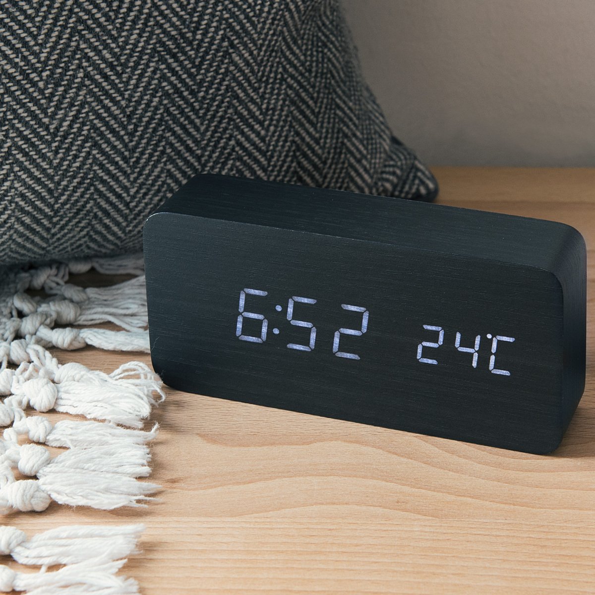 Kwmobile Digital Alarm LED Clock - Ψηφιακό Επιτραπέζιο Ρολόι και Ξυπνητήρι - Black - White LED - 37279