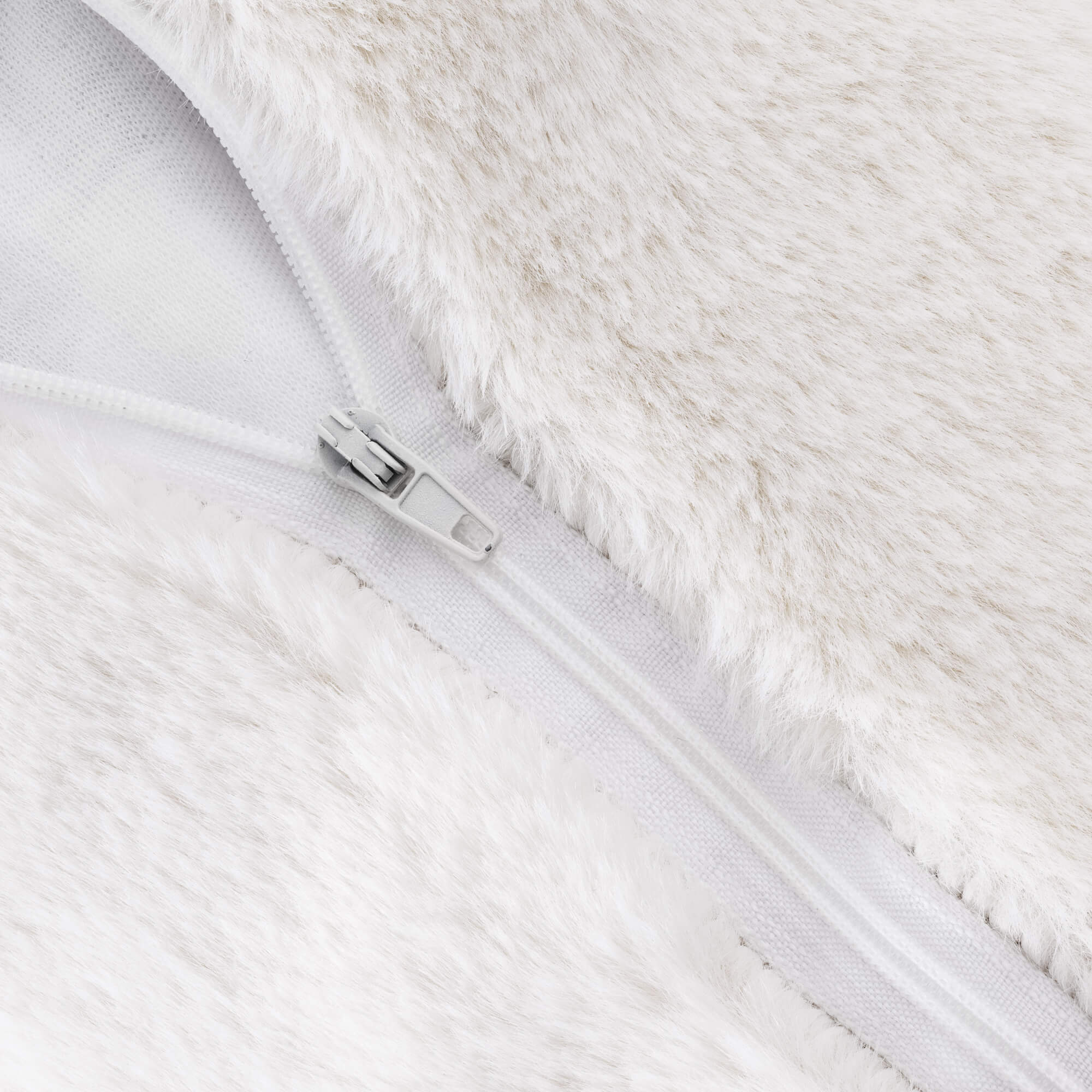 Navaris Σετ με 2 Γούνινα Καλύμματα Μαξιλαριών - Beige - 55427.02.16