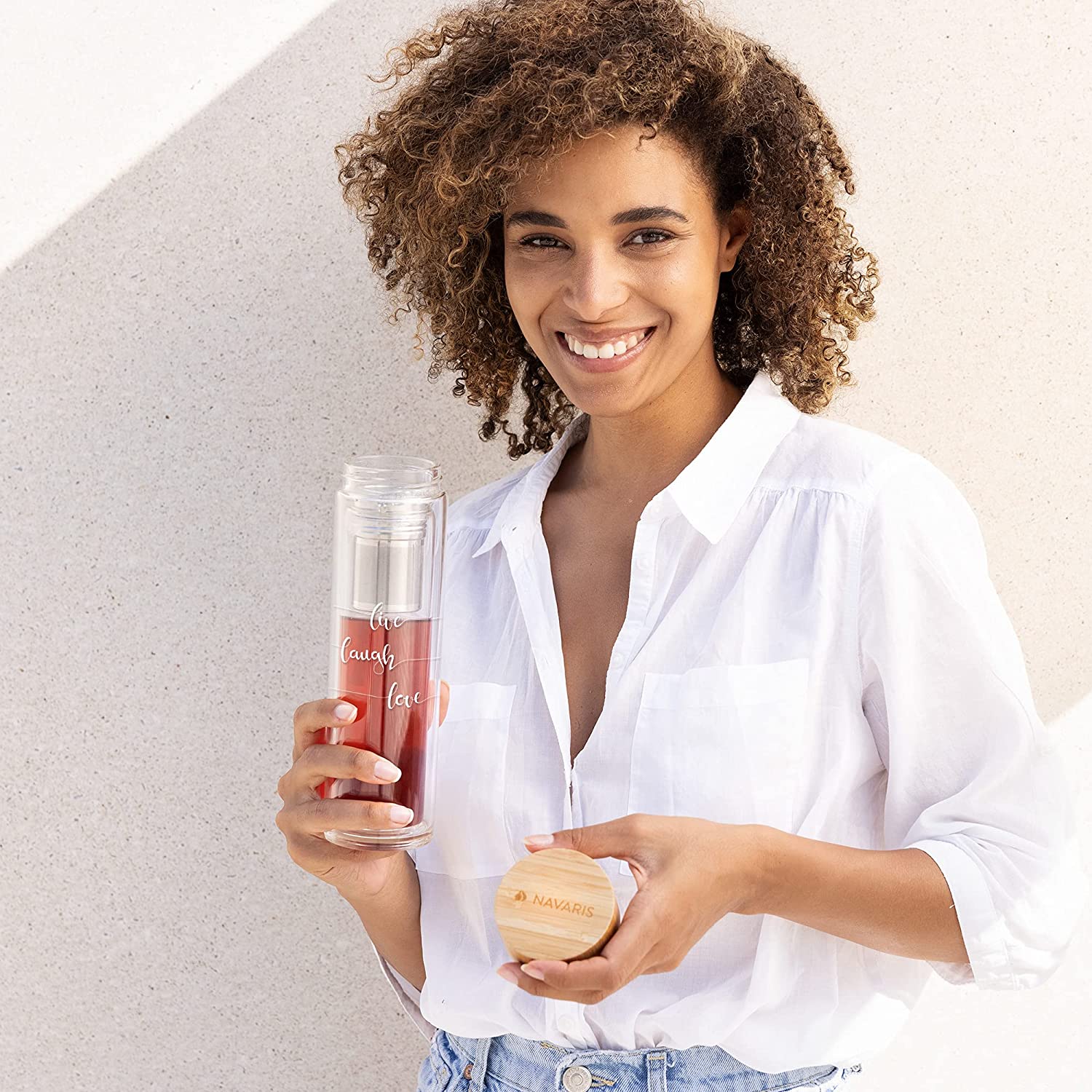 Navaris Γυάλινο Μπουκάλι Τσαγιού με Θήκη μεταφοράς - 500ml - Design Live Laugh Love - Clear - 45888.2.05