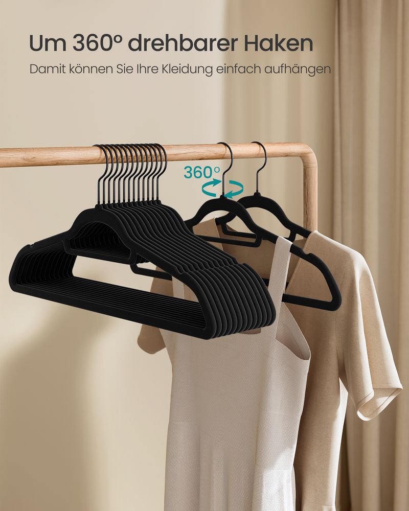 Songmics Σετ με 50 Βελούδινες Κρεμάστρες Ρούχων - Black - CRF021B02