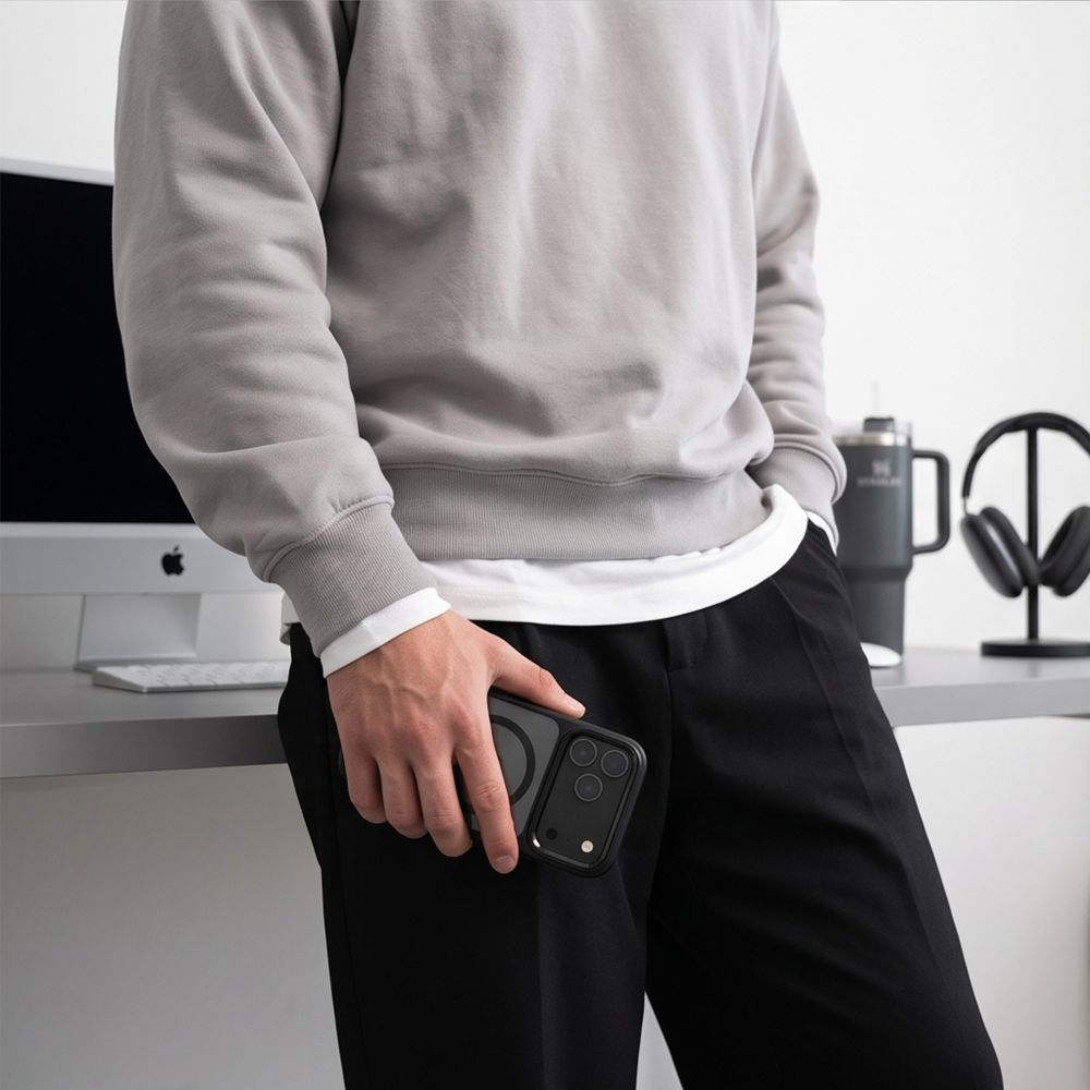 Tech-Protect iPhone 17 Pro / iPhone 18 Pro - Σκληρή Θήκη με Πλαίσιο Σιλικόνης - MagMat MagSafe CC - Black / Clear