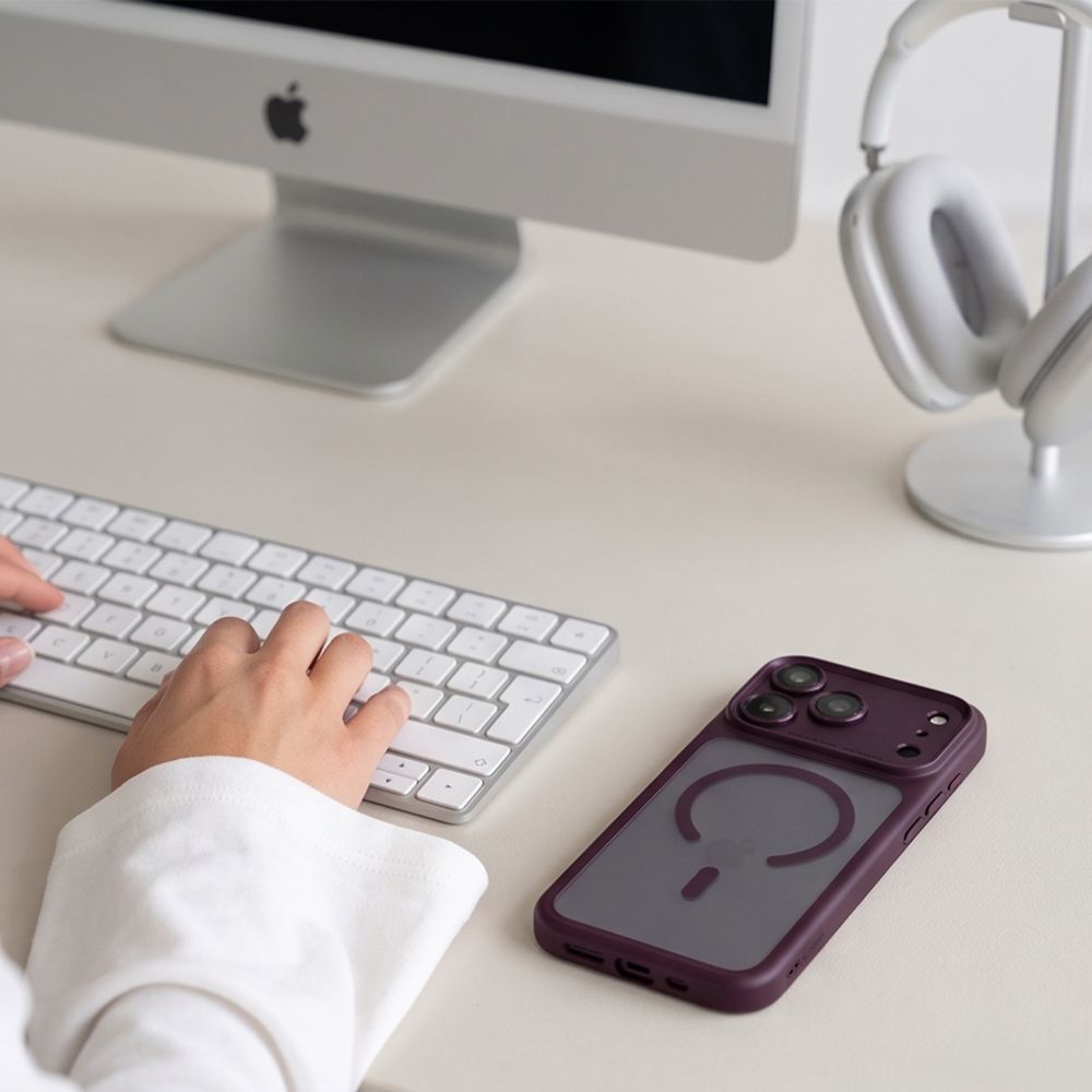 Tech-Protect iPhone 18 Pro Max / iPhone 17 Pro Max - Σκληρή Θήκη με Πλαίσιο Σιλικόνης και MagSafe - MagPeak MagSafe CC - Matte Dark Cherry
