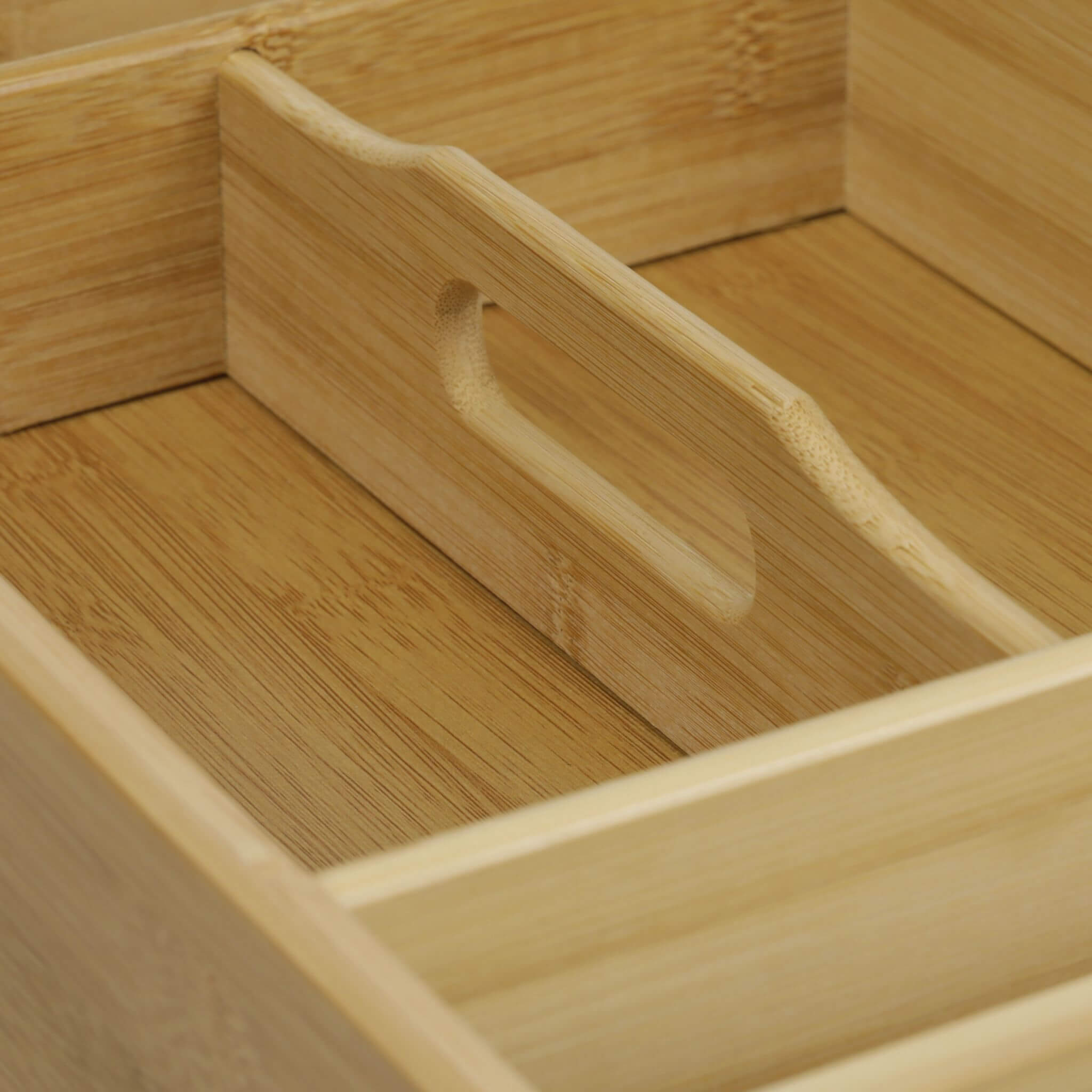 Relaxdays Δίσκος Αποθήκευσης για Μαχαιροπίρουνα από Μπαμπού με Χερούλι - Natural - 4052025188856