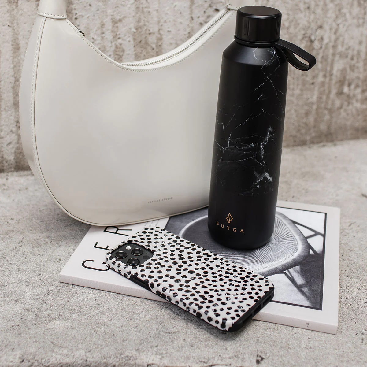 Burga iPhone 15 Fashion Tough MagSafe Σκληρή Θήκη με MagSafe - Almond Latte