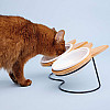 Navaris Ceramic Cat Bowls with Wood Stands - Σετ με 2 Μπολ Φαγητού και Νερού με Βάση από Μπαμπού και Μέταλλο για Κατοικίδια - Brown - 51991.01